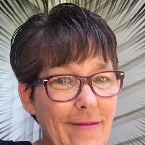 Meet your Posher, Annette